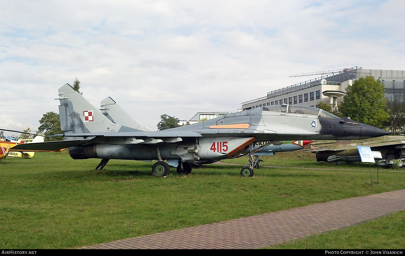 Aircraft Photo of 4115 | Mikoyan-Gurevich MiG-29GT (9-51) | Poland - Air Force | AirHistory.net #715108