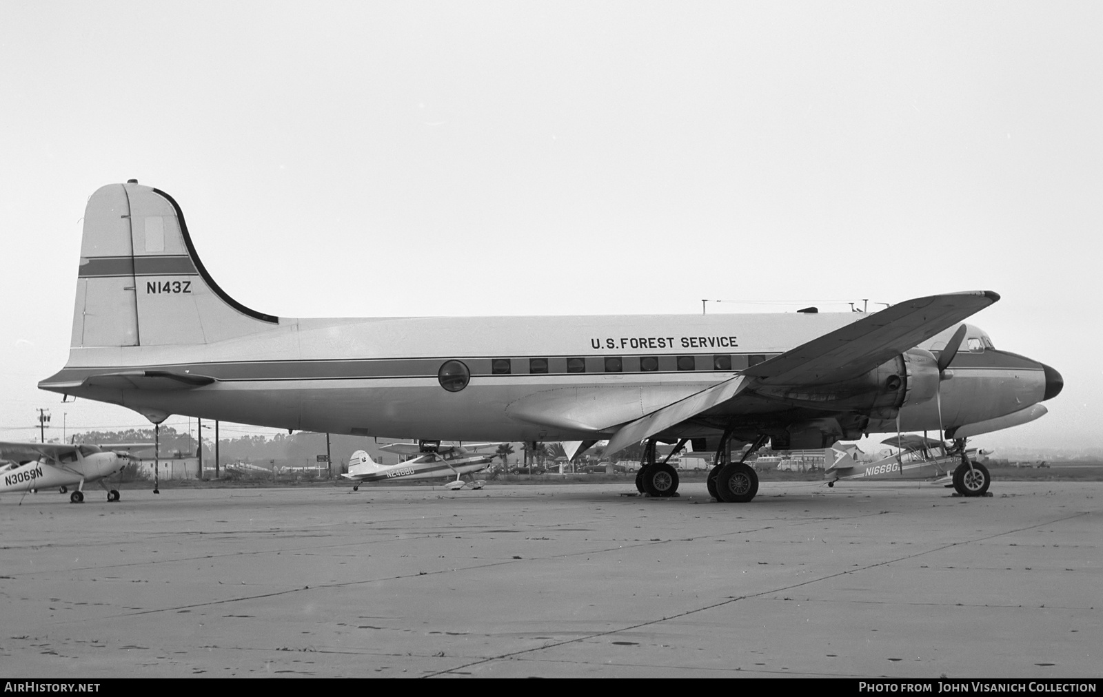 Aircraft Photo of N143Z | Douglas C-54D Skymaster | USFS - US Forest Service | AirHistory.net #715112
