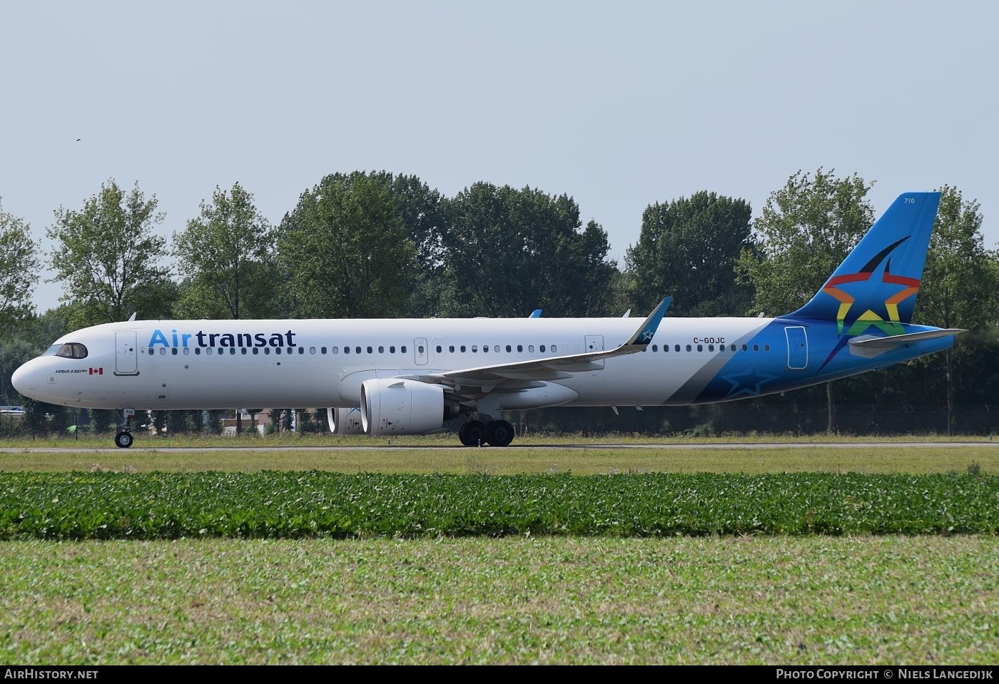 Aircraft Photo of C-GOJC | Airbus A321-271NX | Air Transat | AirHistory.net #715175