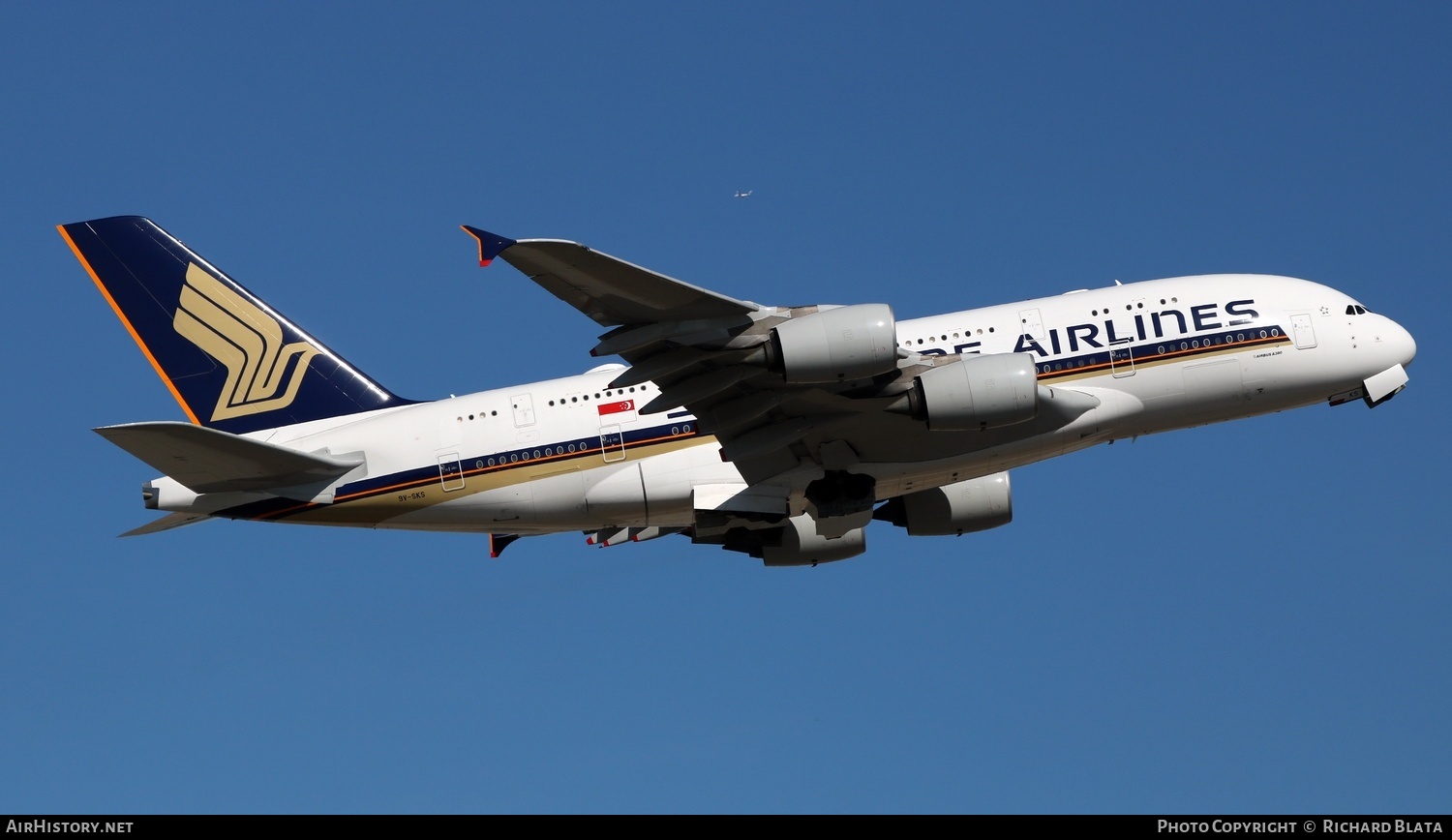 Aircraft Photo of 9V-SKS | Airbus A380-841 | Singapore Airlines | AirHistory.net #715253