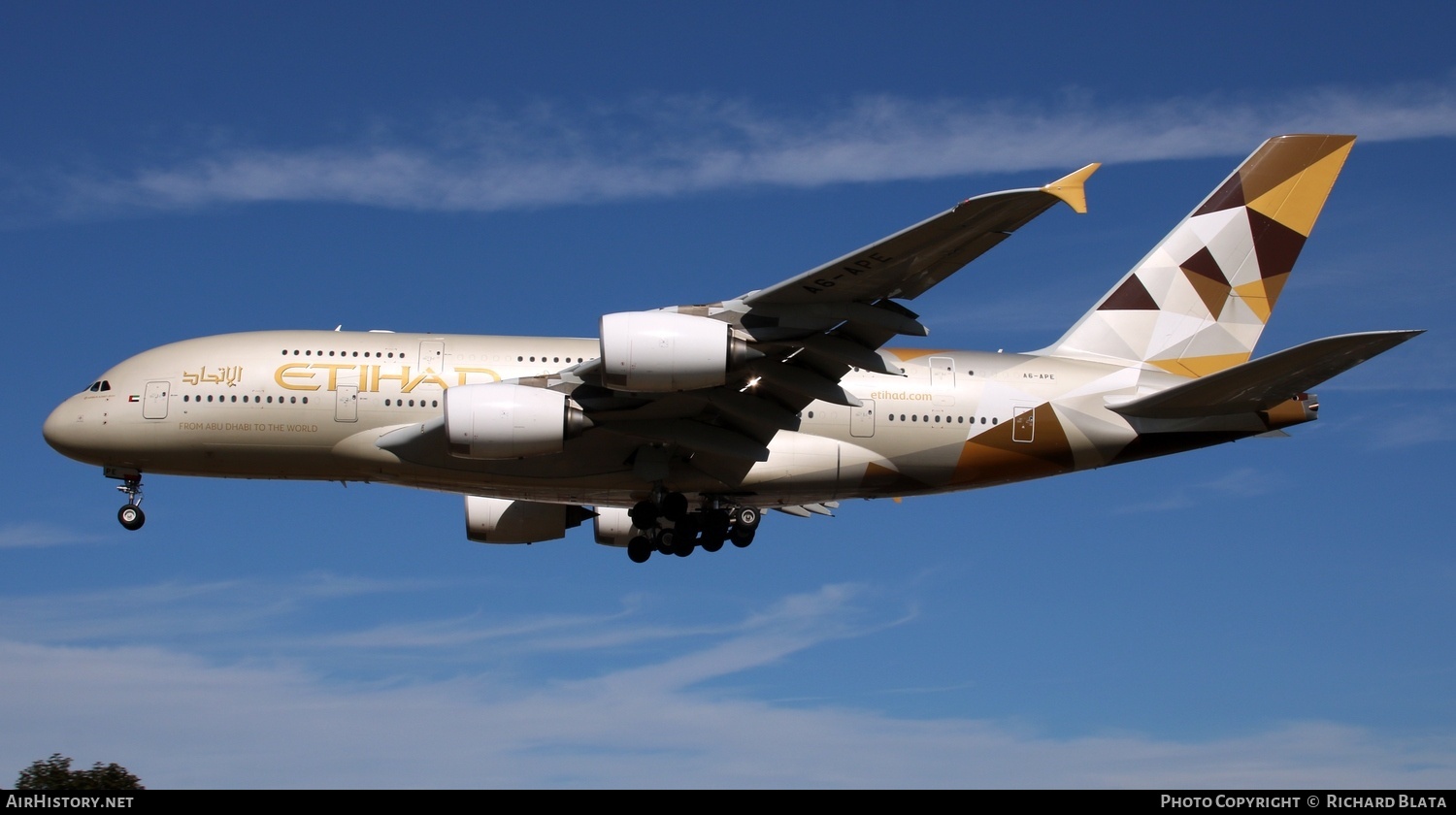 Aircraft Photo of A6-APE | Airbus A380-861 | Etihad Airways | AirHistory.net #715255