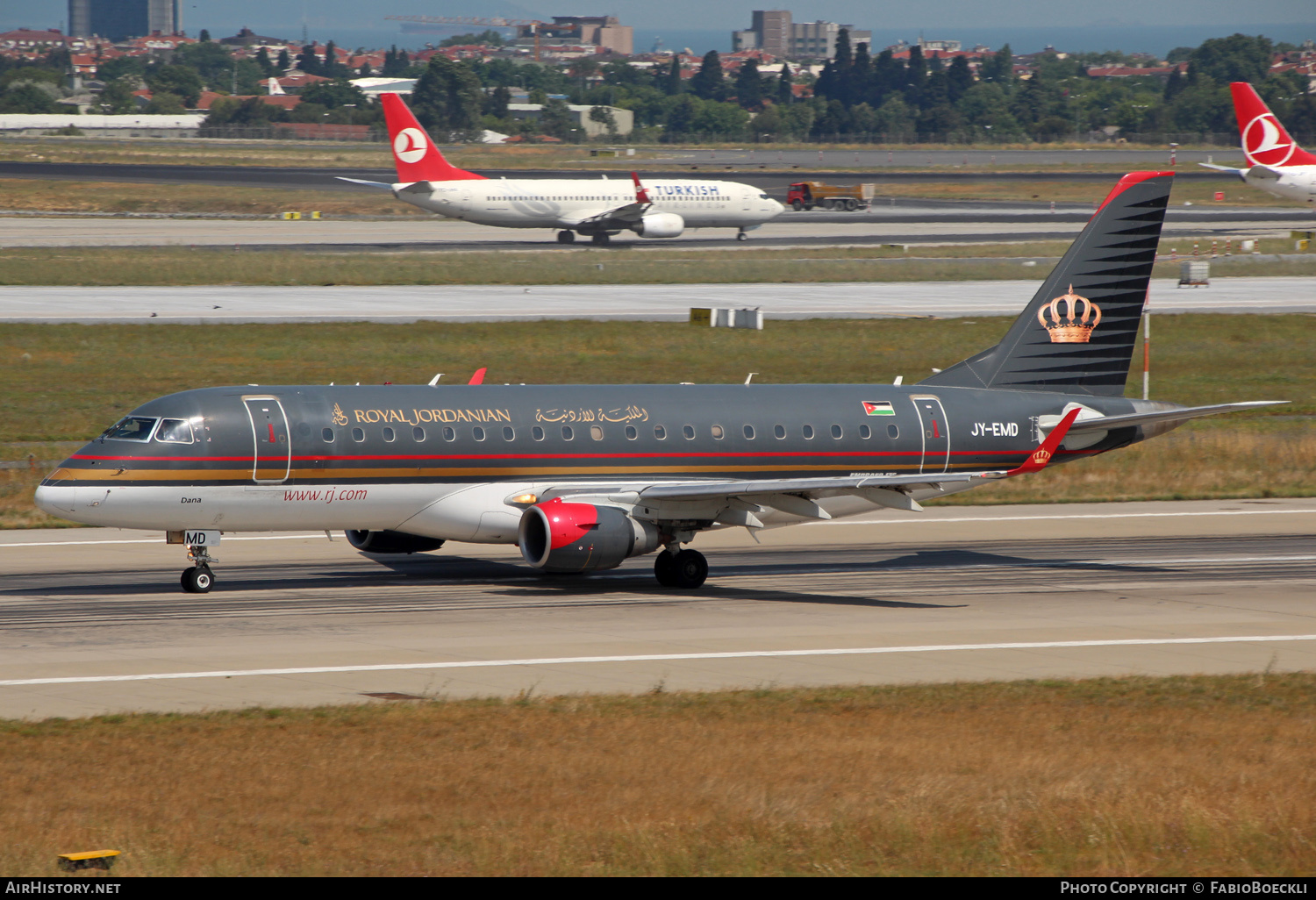Aircraft Photo of JY-EMD | Embraer 175LR (ERJ-170-200LR) | Royal Jordanian Airlines | AirHistory.net #715277
