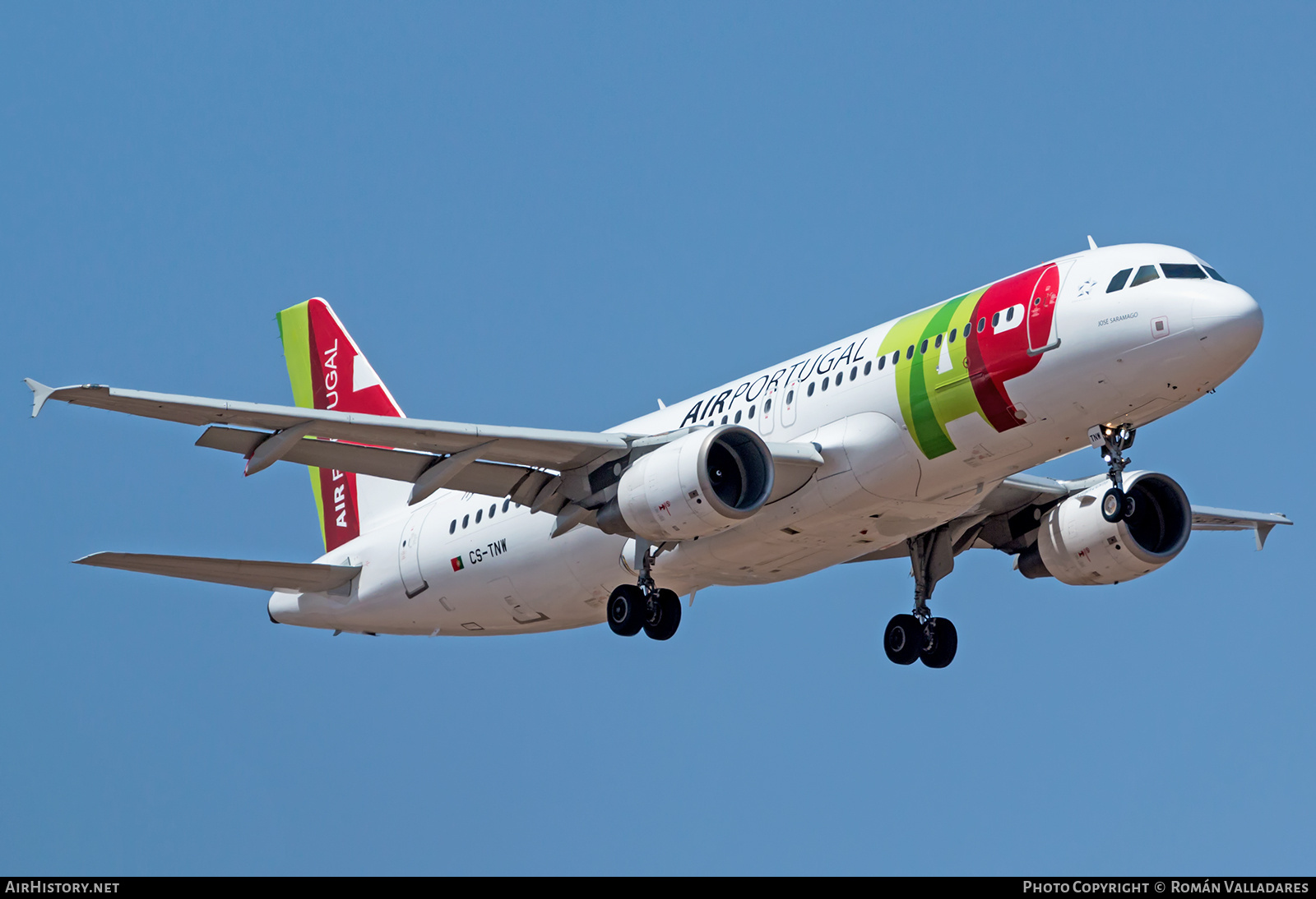 Aircraft Photo of CS-TNW | Airbus A320-214 | TAP Air Portugal | AirHistory.net #715367