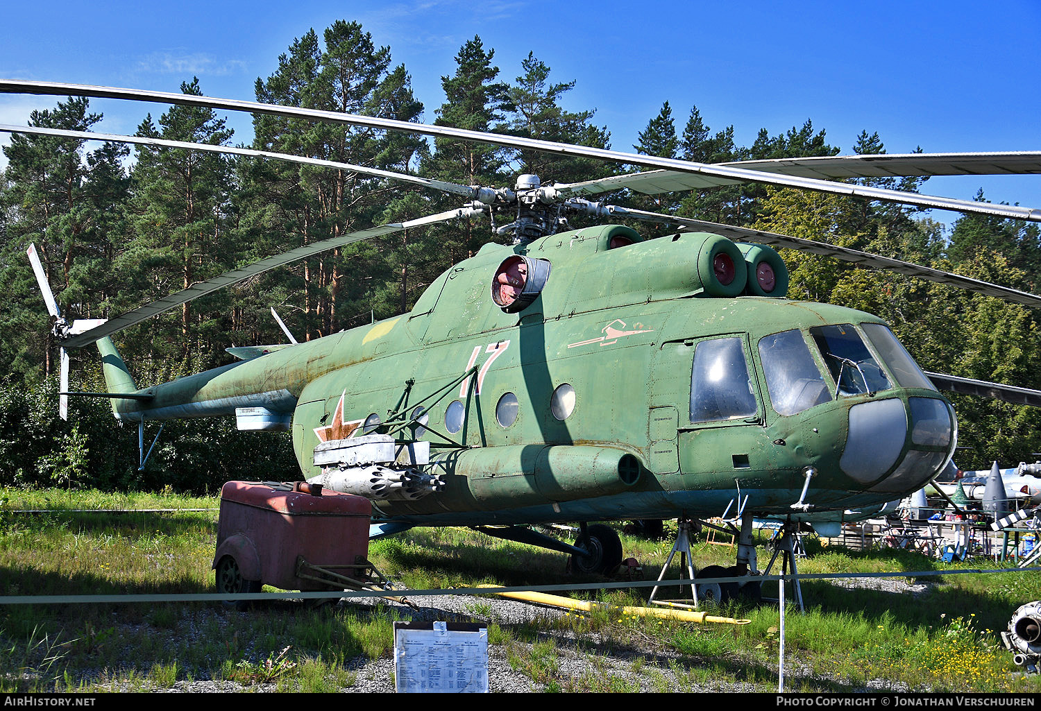 Aircraft Photo of 17 red | Mil Mi-8T | Soviet Union - Air Force | AirHistory.net #715460