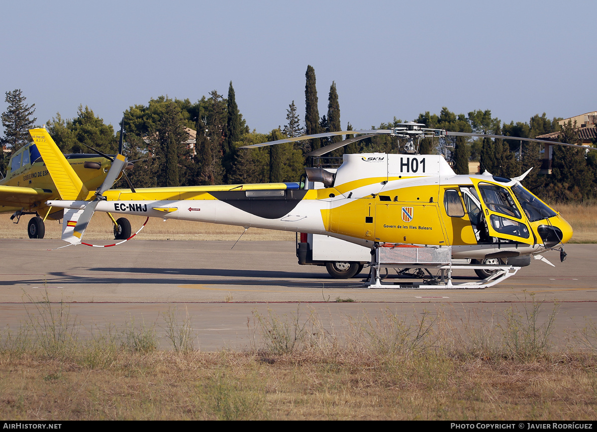 Aircraft Photo of EC-NHJ | Aerospatiale AS-350B-3 Ecureuil | Sky Helicópteros | AirHistory.net #715565