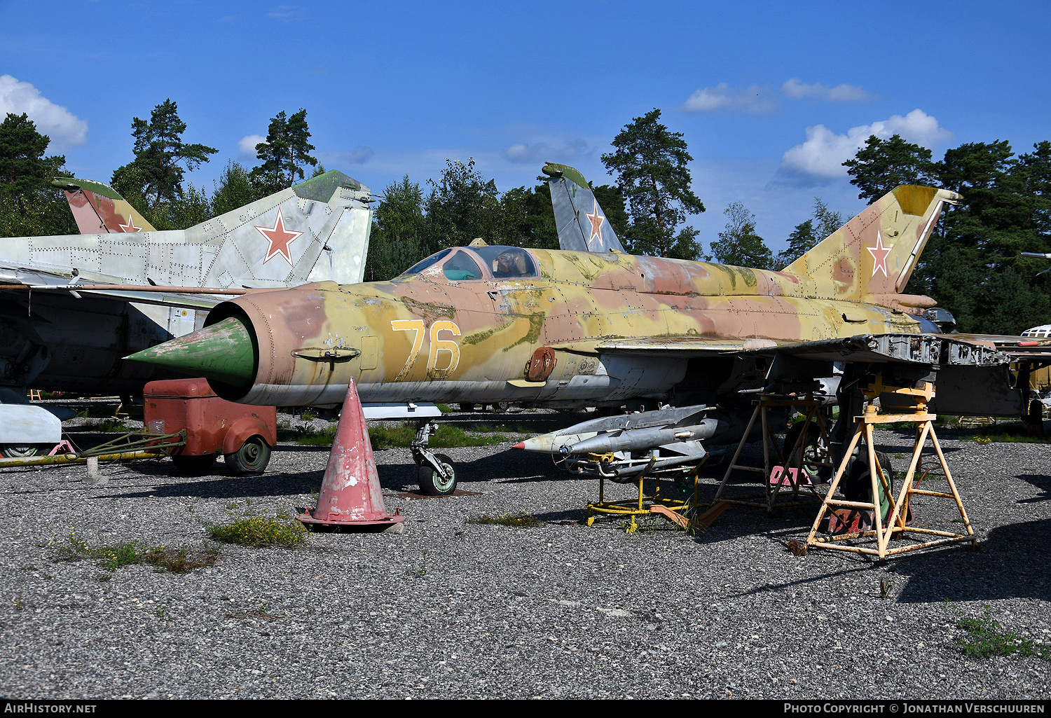 Aircraft Photo of 76 yellow | Mikoyan-Gurevich MiG-21ST | Soviet Union - Air Force | AirHistory.net #715574