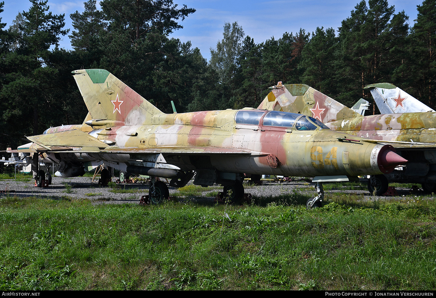 Aircraft Photo of 94 yellow | Mikoyan-Gurevich MiG-21UM | Soviet Union - Air Force | AirHistory.net #715602
