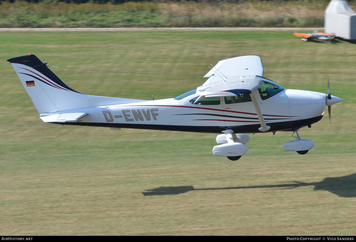 Aircraft Photo of D-ENVF | Cessna 182Q Skylane | AirHistory.net #715664