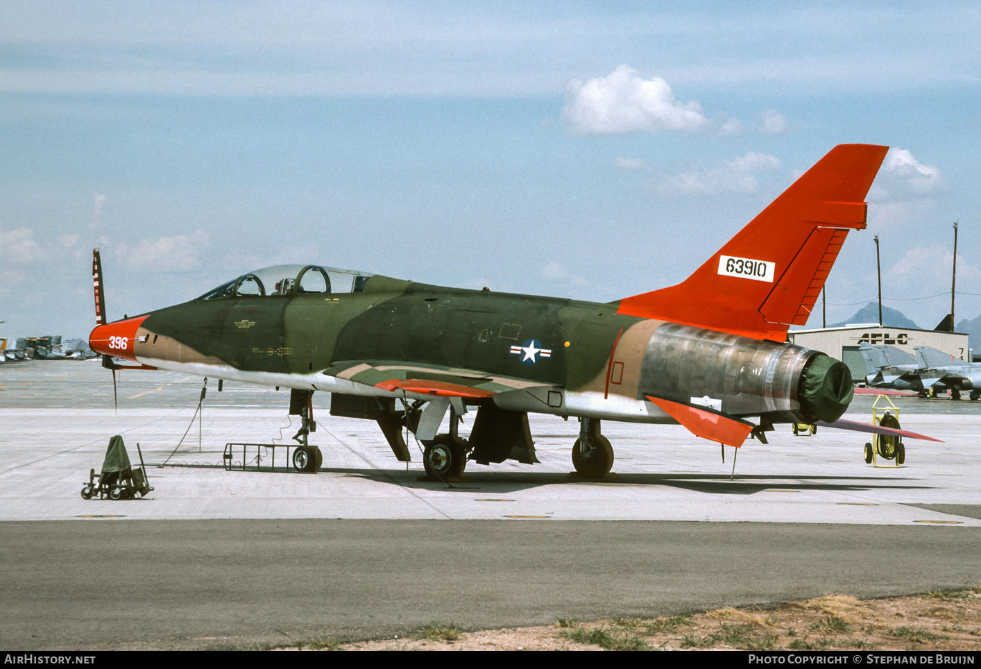 Aircraft Photo of 56-3910 / 63910 | North American F-100F Super Sabre | USA - Air Force | AirHistory.net #715672