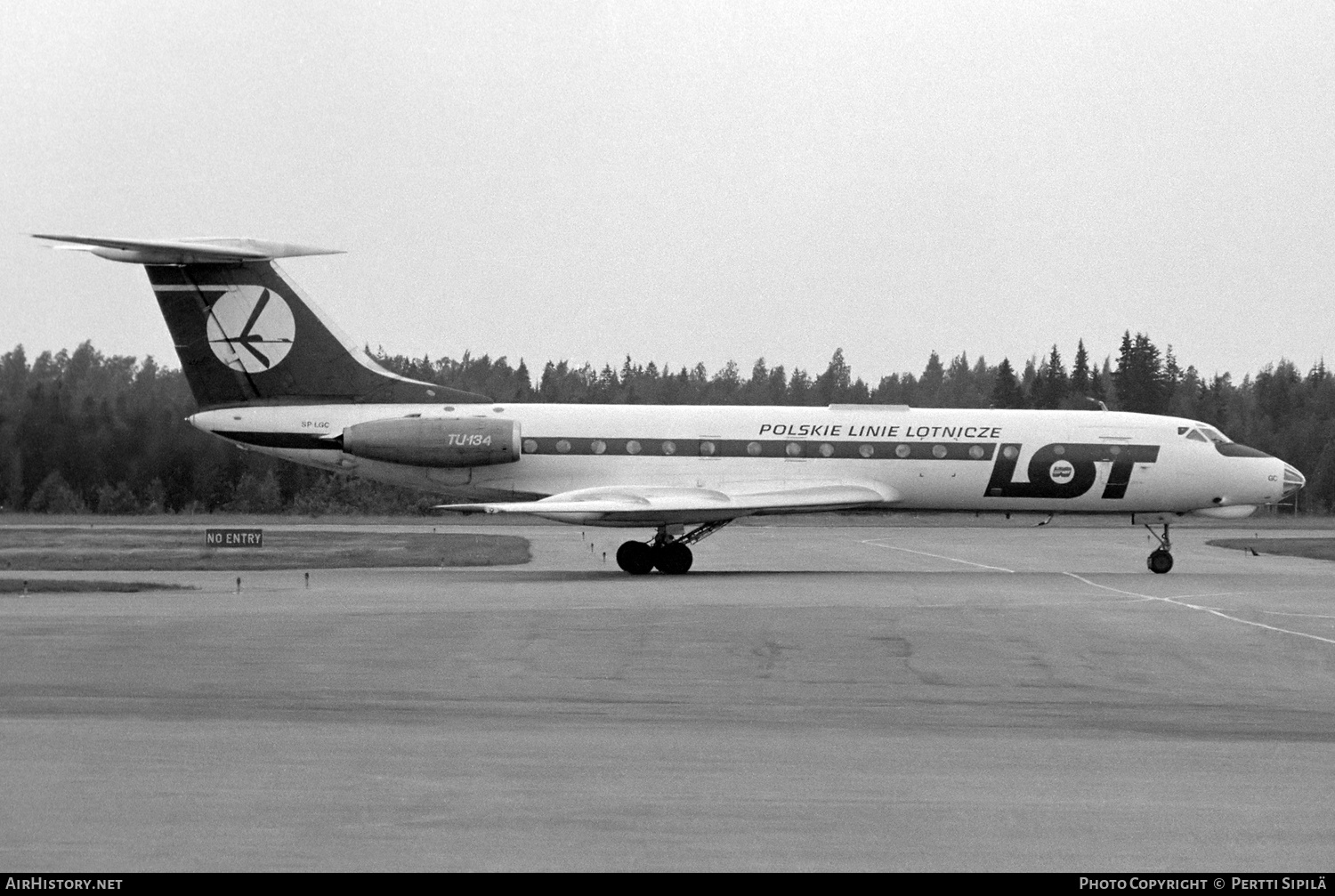 Aircraft Photo of SP-LGC | Tupolev Tu-134 | LOT Polish Airlines - Polskie Linie Lotnicze | AirHistory.net #716259