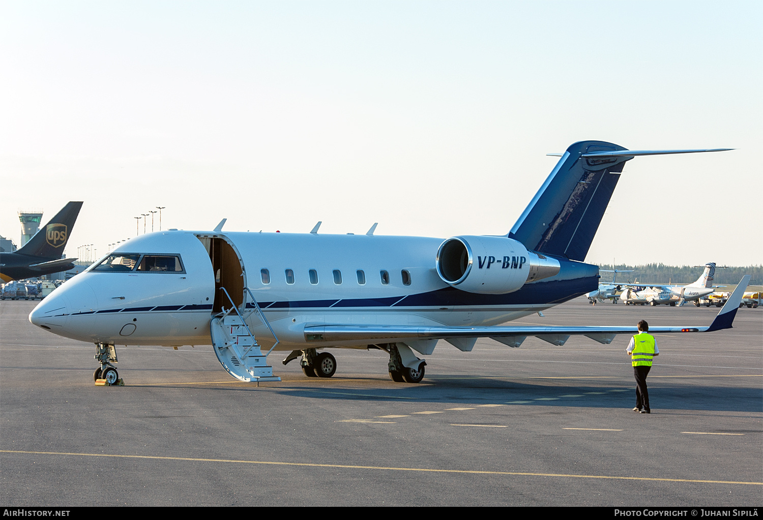 Aircraft Photo of VP-BNP | Bombardier Challenger 604 (CL-600-2B16) | AirHistory.net #716267
