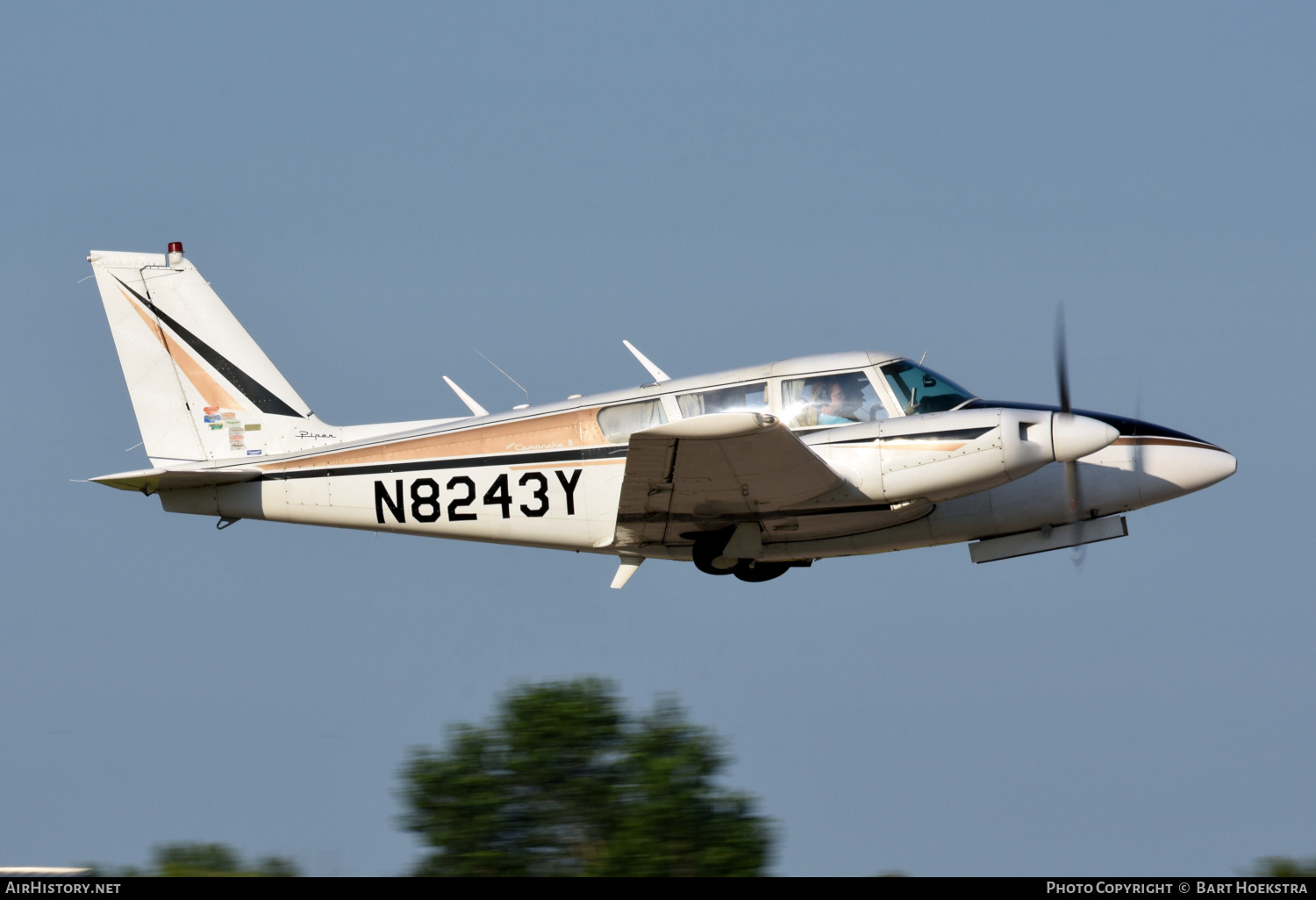 Aircraft Photo of N8243Y | Piper PA-30-160 Twin Comanche B | AirHistory.net #716285