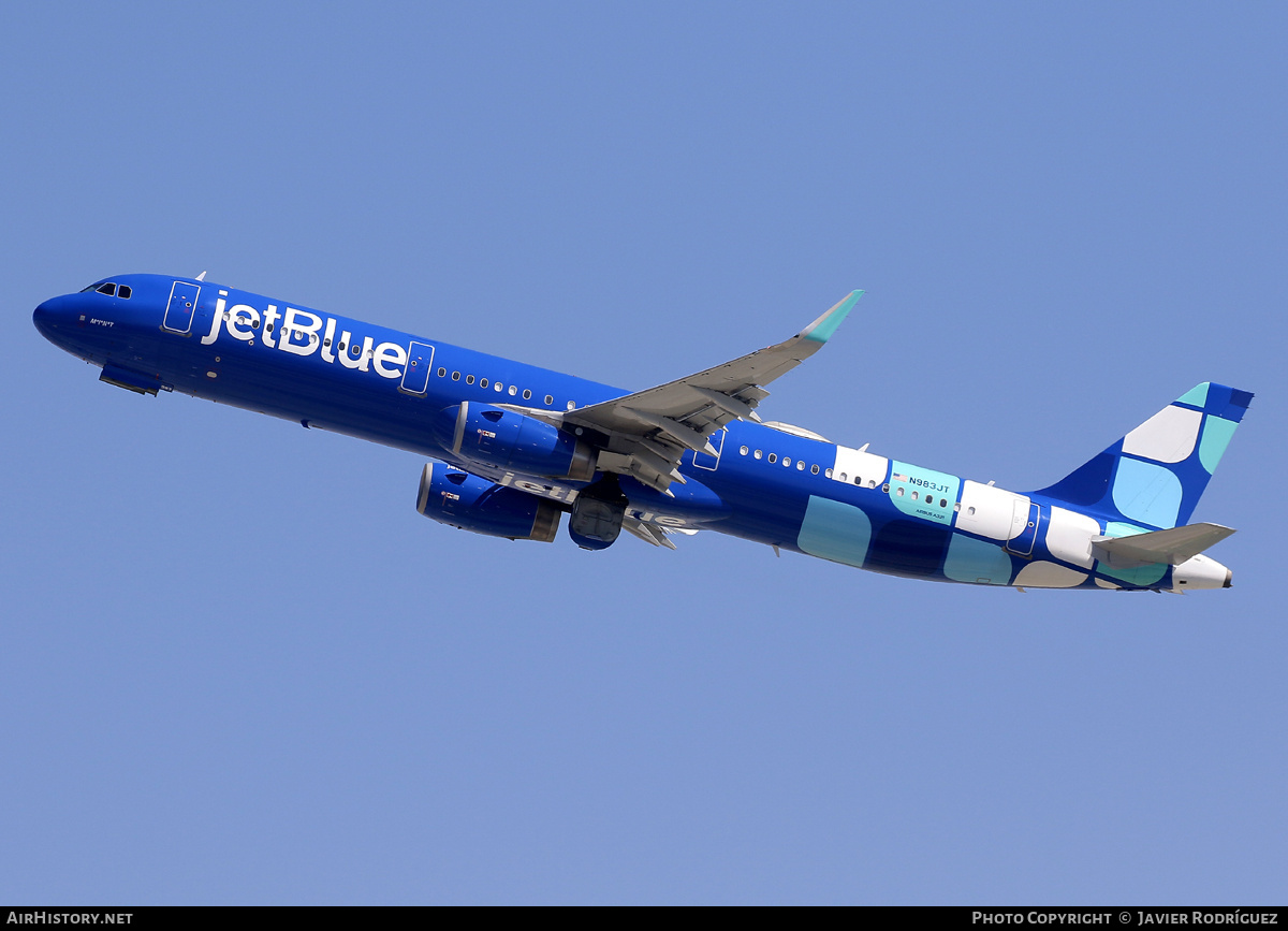 Aircraft Photo of N983JT | Airbus A321-231 | JetBlue Airways | AirHistory.net #716323