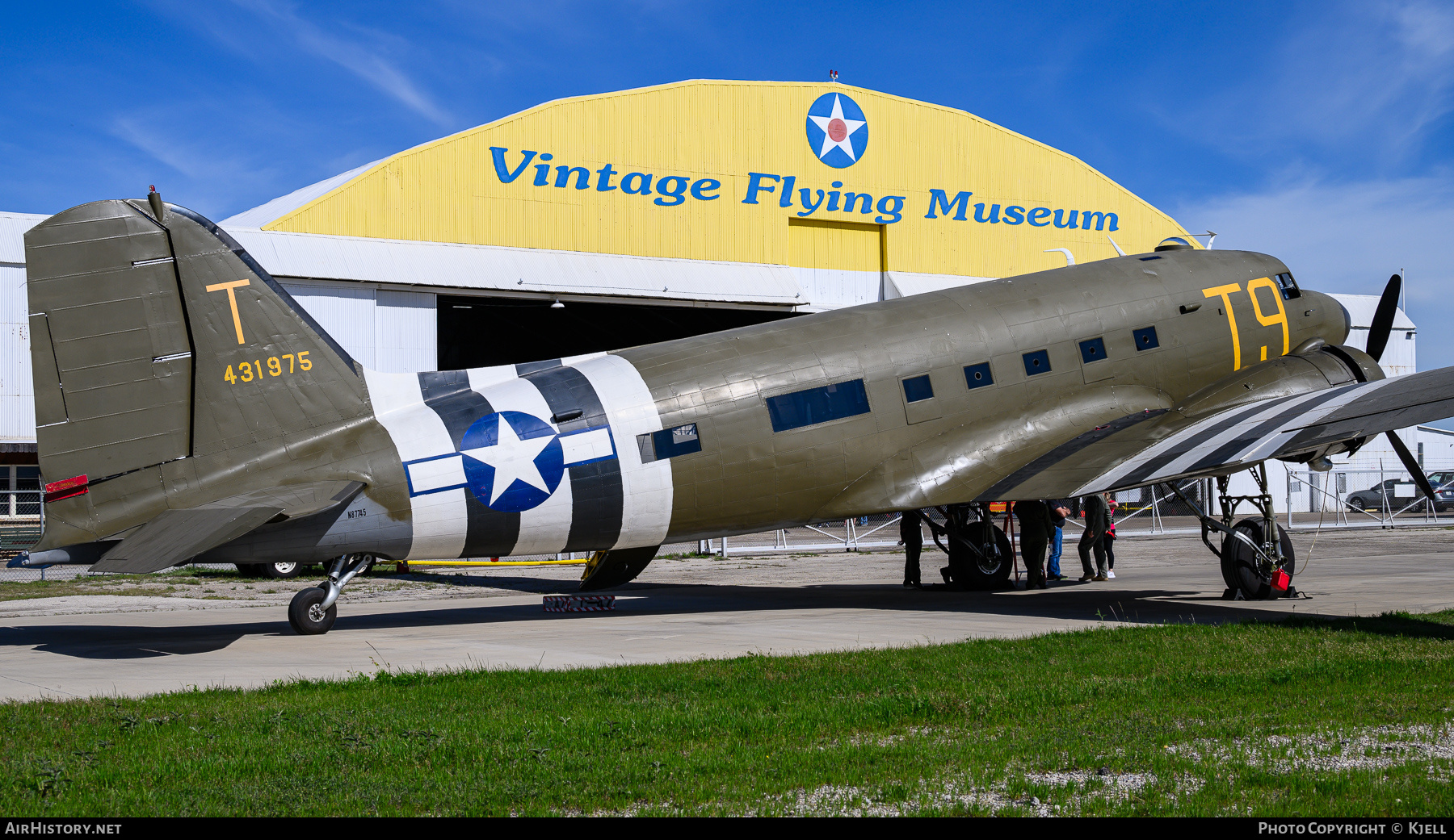 Aircraft Photo of N87745 / 43-1975 | Douglas DC-3-G202A | USA - Air Force | AirHistory.net #716373
