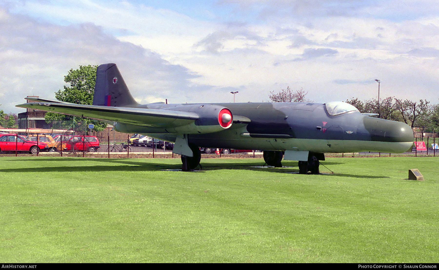 Aircraft Photo of WT305 | English Electric Canberra B6(BS mod) | UK - Air Force | AirHistory.net #716609