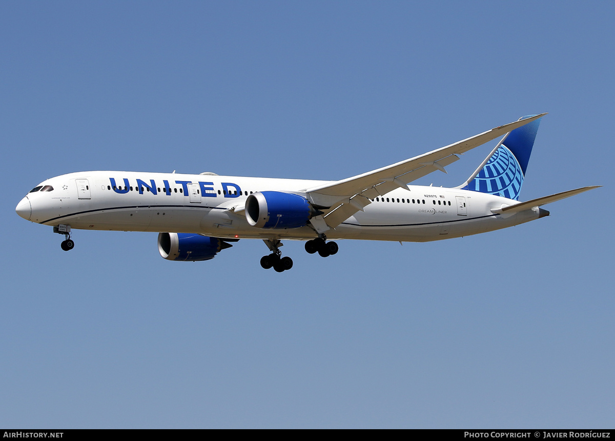 Aircraft Photo of N29975 | Boeing 787-9 Dreamliner | United Airlines | AirHistory.net #716702