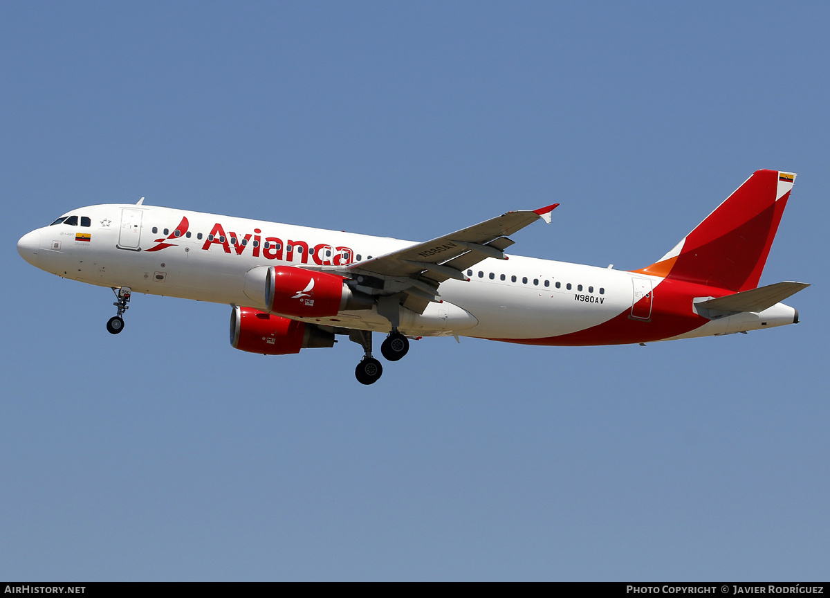 Aircraft Photo of N980AV | Airbus A320-214 | Avianca | AirHistory.net #716704