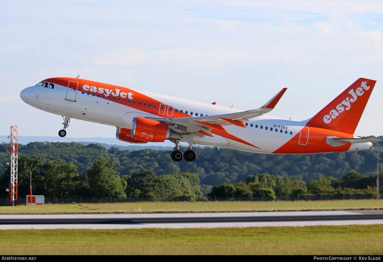 Aircraft Photo of G-EZRX | Airbus A320-214 | EasyJet | AirHistory.net #716706