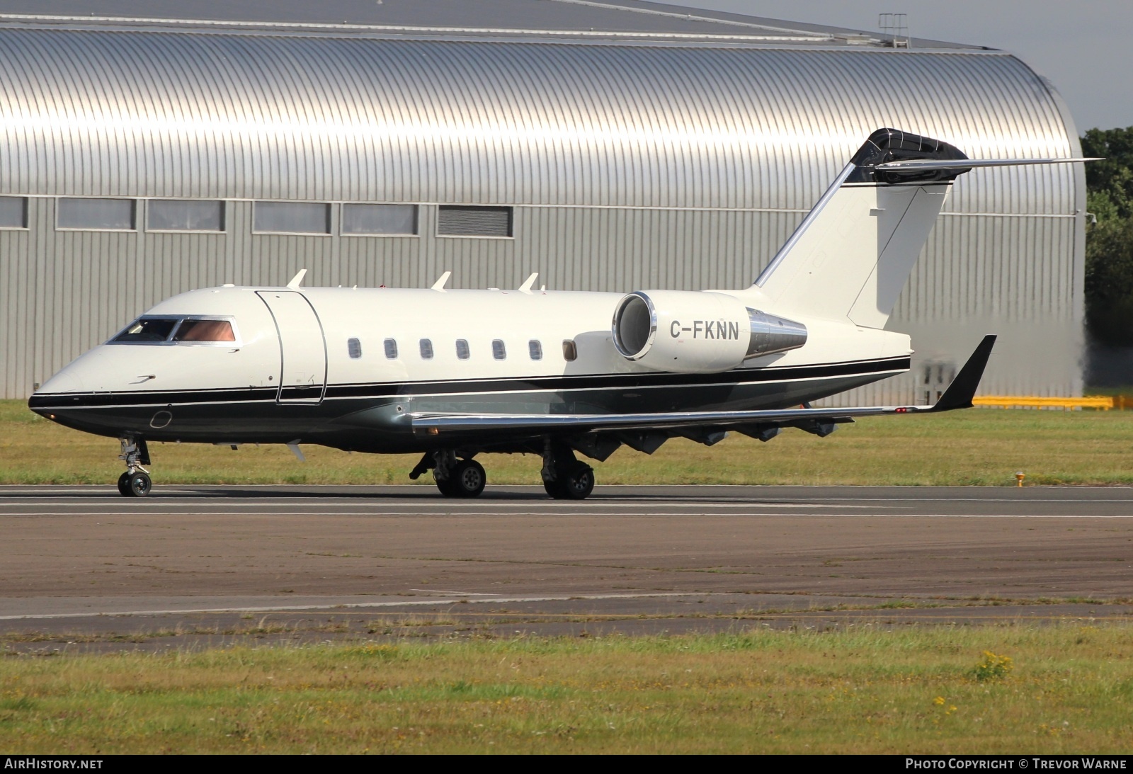 Aircraft Photo of C-FKNN | Bombardier Challenger 604 (CL-600-2B16) | AirHistory.net #716727