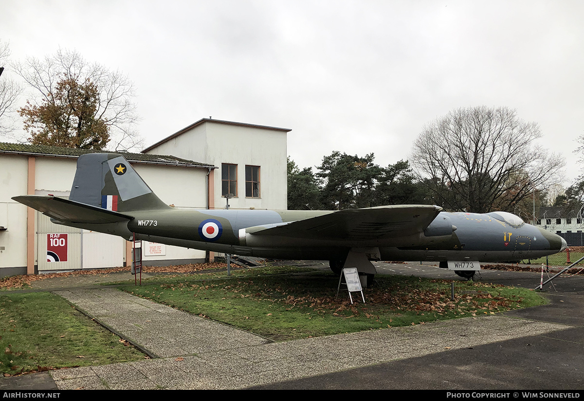 Aircraft Photo of WH773 | English Electric Canberra PR7 | UK - Air Force | AirHistory.net #716815