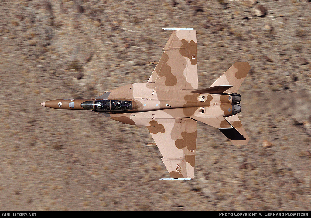 Aircraft Photo of 165679 | Boeing F/A-18F Super Hornet | USA - Navy | AirHistory.net #716821