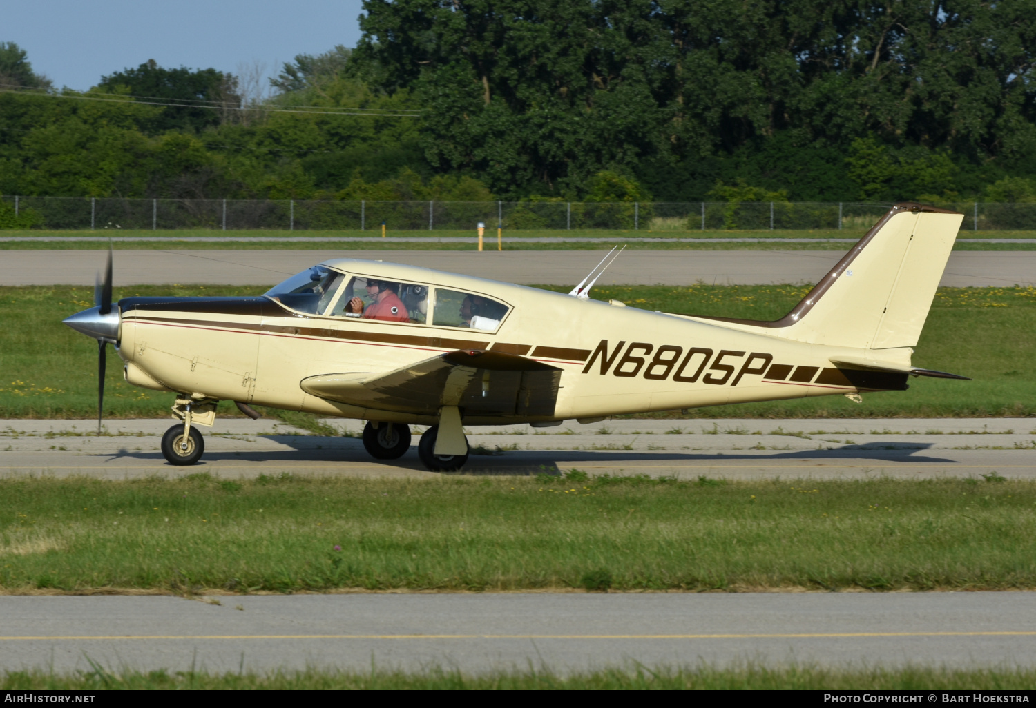 Aircraft Photo of N6805P | Piper PA-24-250 Comanche | AirHistory.net #716885