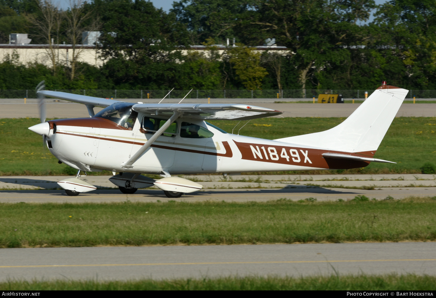 Aircraft Photo of N1849X | Cessna 182H | AirHistory.net #716912