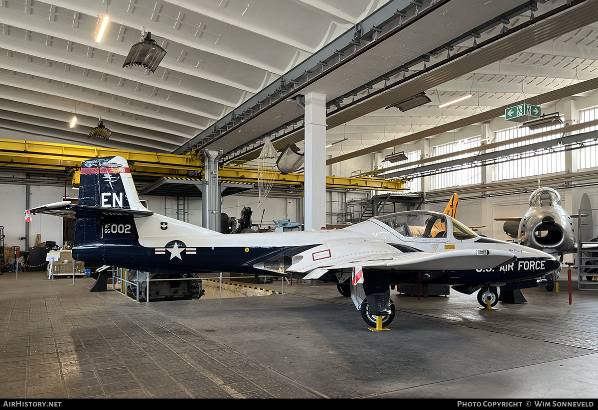 Aircraft Photo of 66-8002 / AF66-002 | Cessna T-37B Tweety Bird | USA - Air Force | AirHistory.net #716936