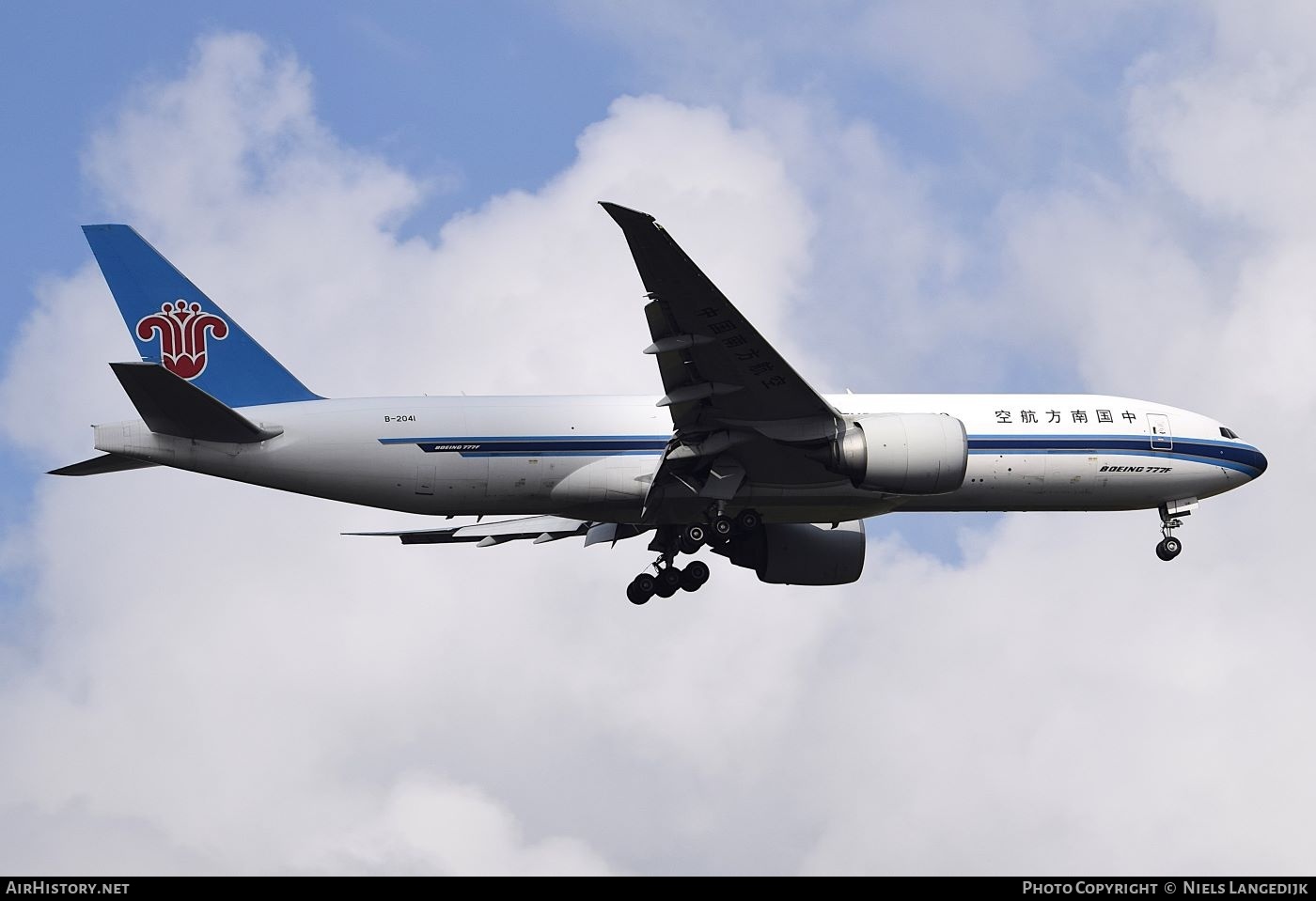 Aircraft Photo of B-2041 | Boeing 777-F1B | China Southern Airlines Cargo | AirHistory.net #717054