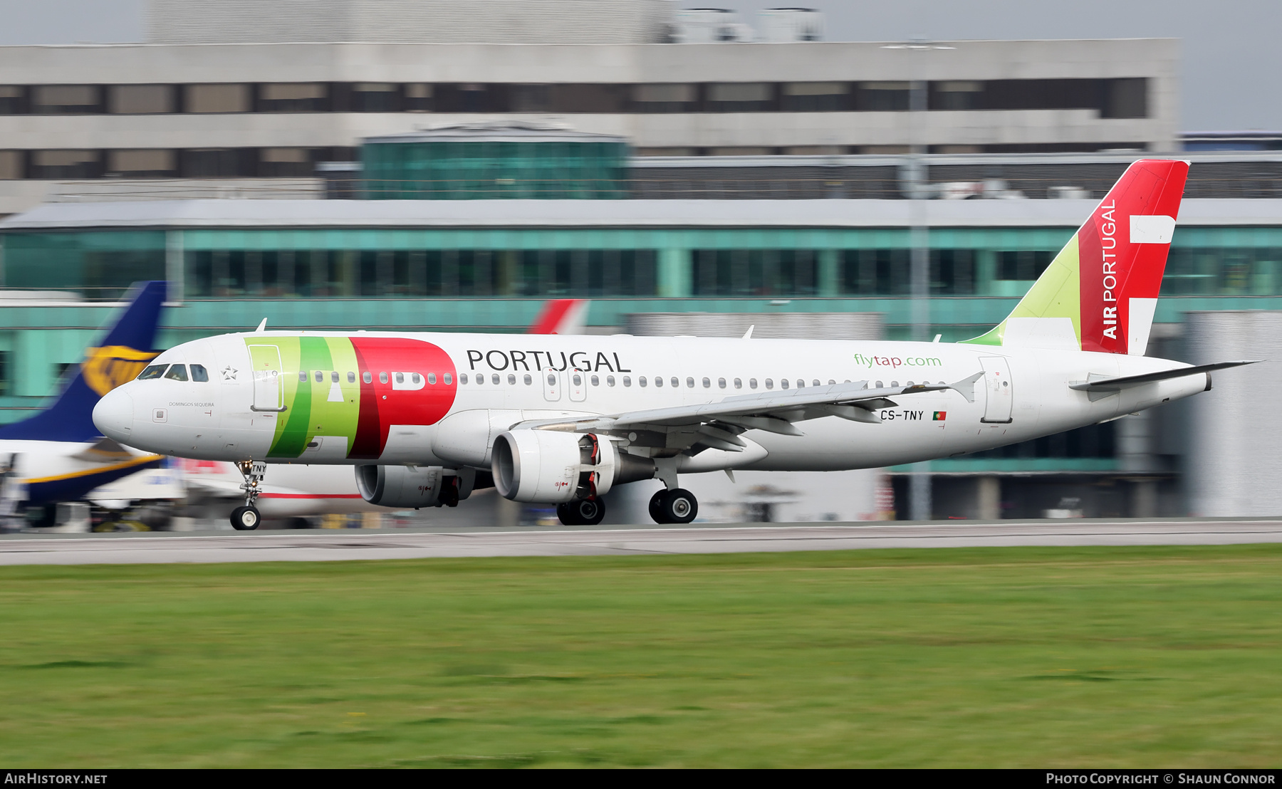 Aircraft Photo of CS-TNY | Airbus A320-214 | TAP Air Portugal | AirHistory.net #717065
