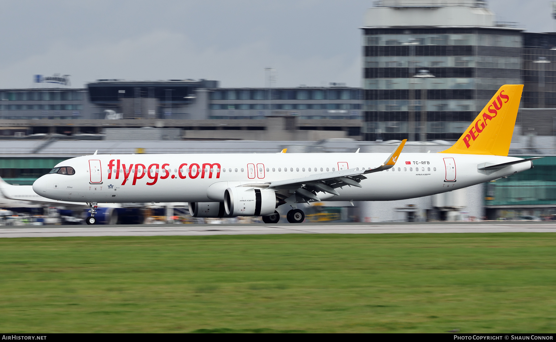 Aircraft Photo of TC-RFB | Airbus A321-251NX | Pegasus Airlines | AirHistory.net #717075