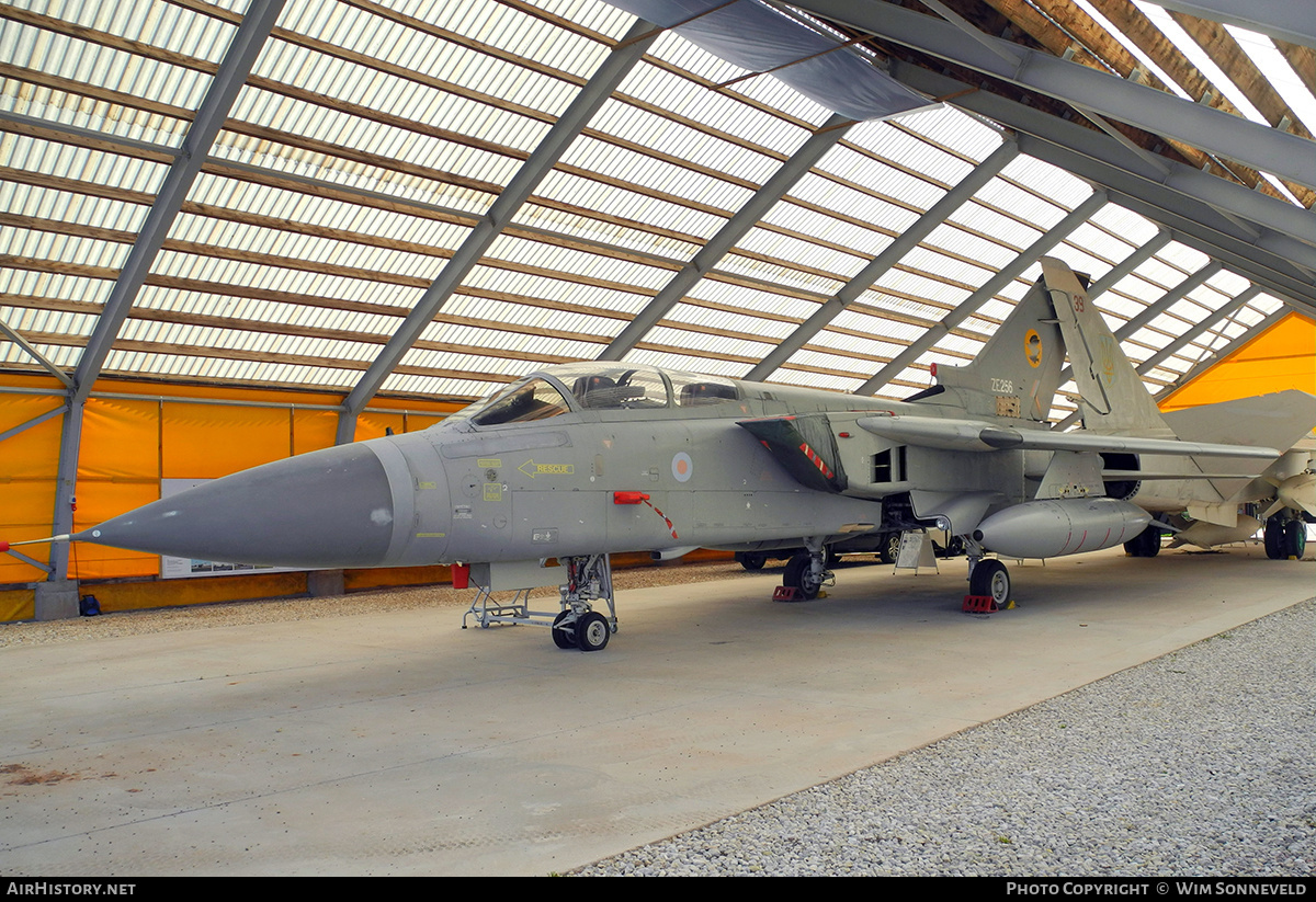 Aircraft Photo of ZE256 | Panavia Tornado F3 | UK - Air Force | AirHistory.net #717139