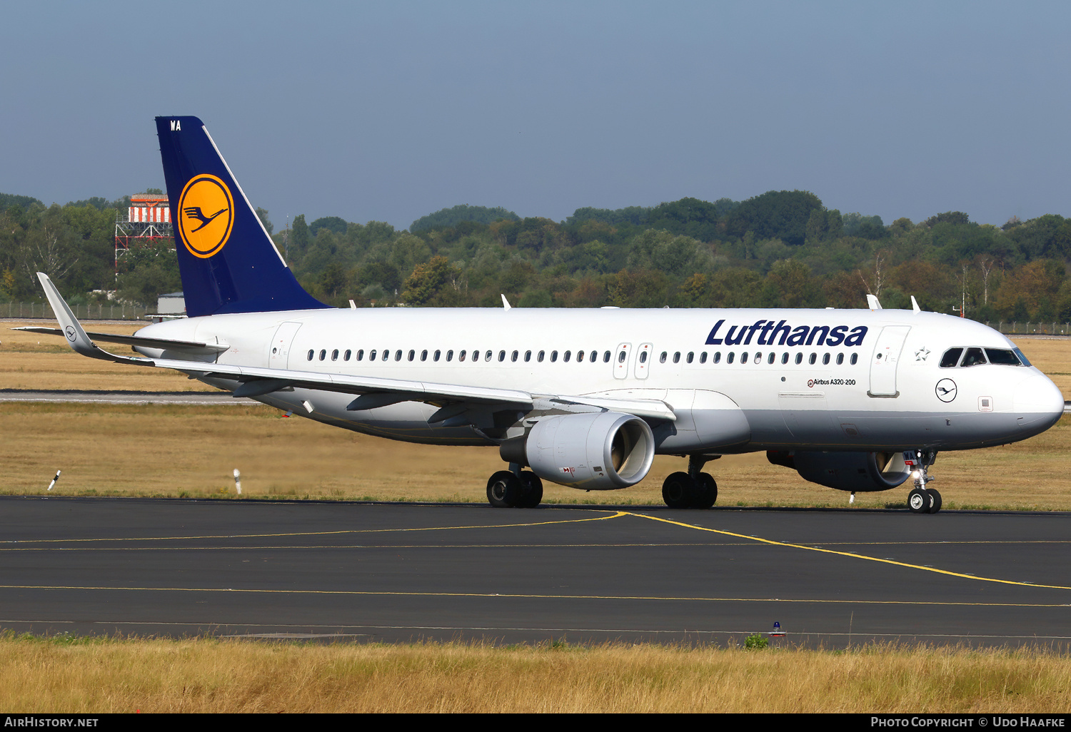 Aircraft Photo of D-AIWA | Airbus A320-214 | Lufthansa | AirHistory.net #717354