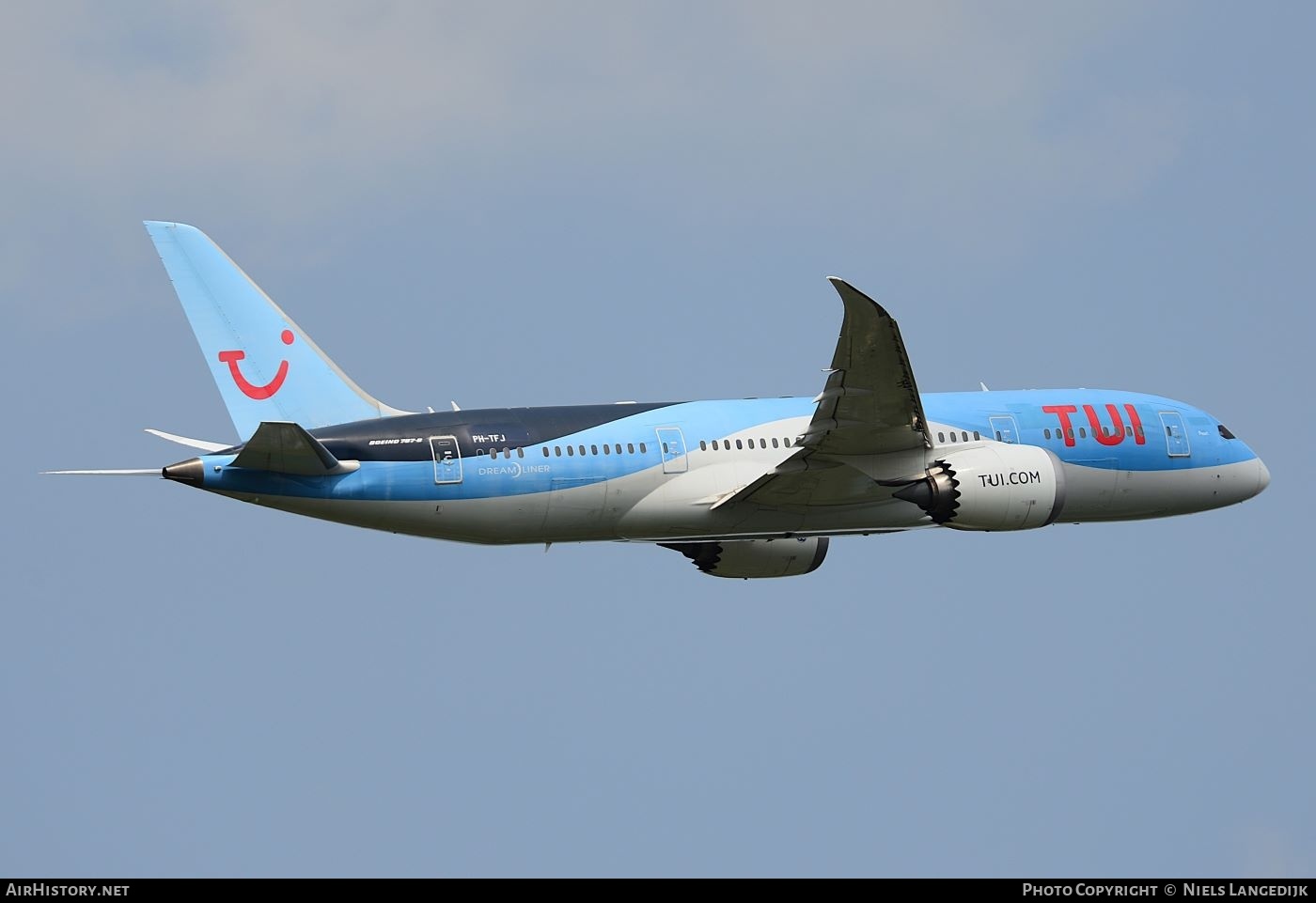 Aircraft Photo of PH-TFJ | Boeing 787-8 Dreamliner | TUI | AirHistory.net #717381