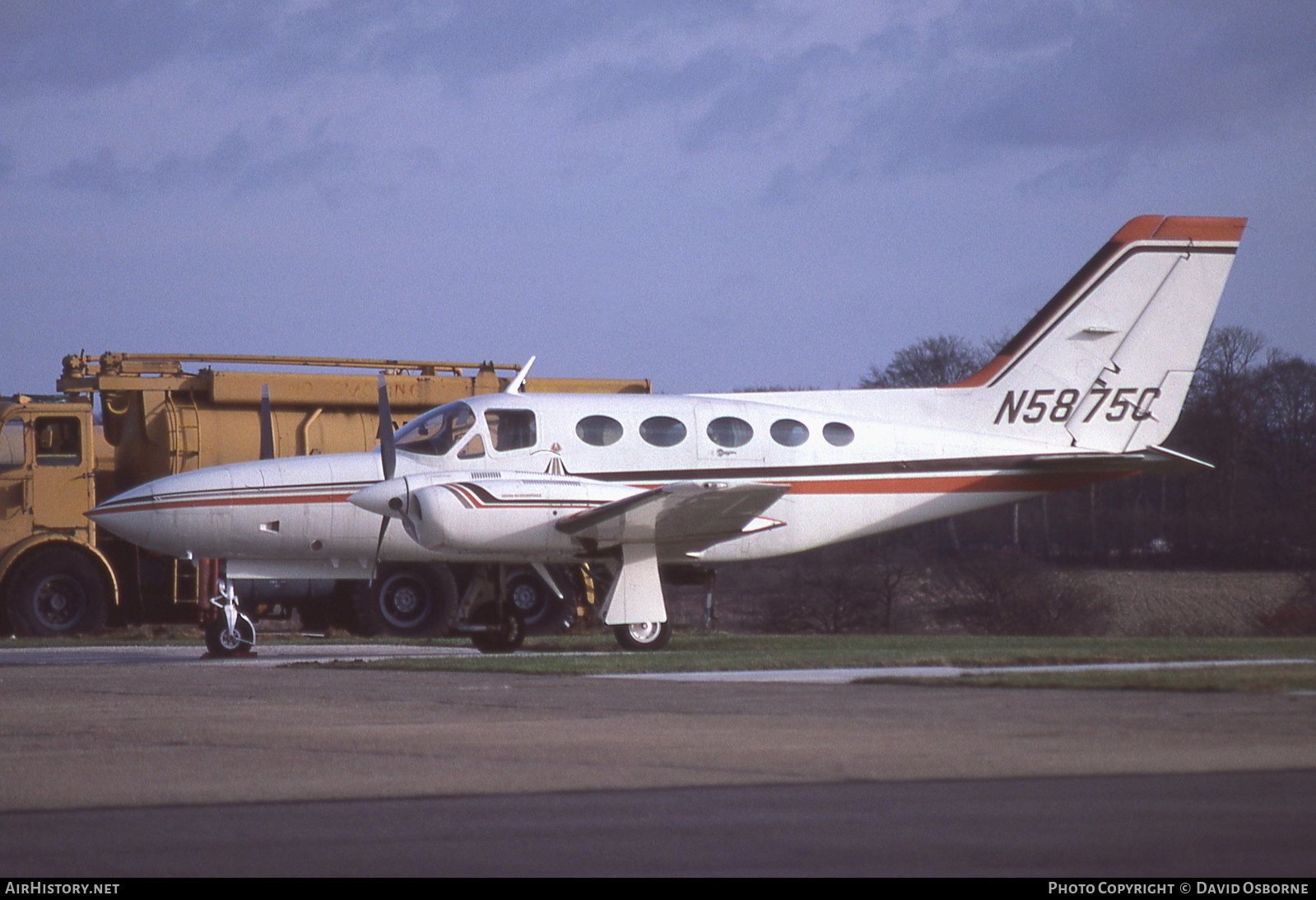 Aircraft Photo of N5875C | Cessna 421C Golden Eagle | AirHistory.net #717499