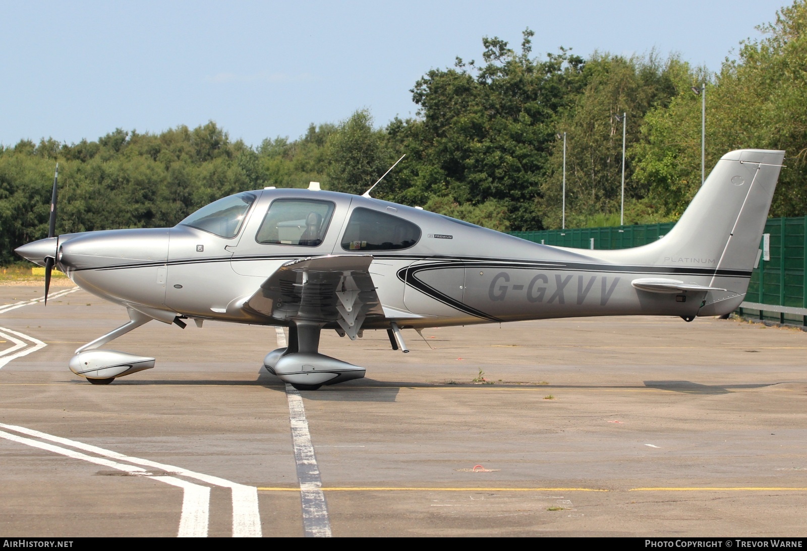 Aircraft Photo of G-GXVV | Cirrus SR20 Premium | AirHistory.net #717667