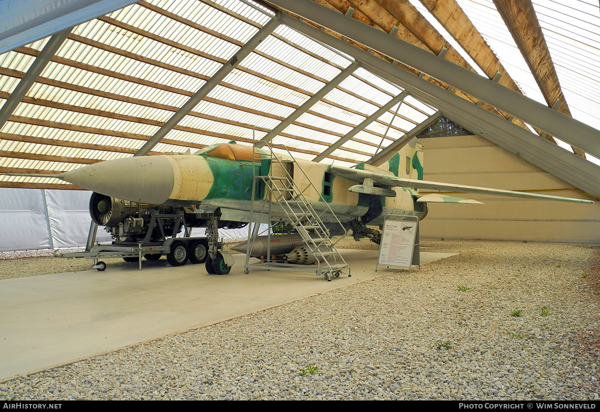 Aircraft Photo of 32 blue | Mikoyan-Gurevich MiG-23MLD | Ukraine - Air Force | AirHistory.net #717684