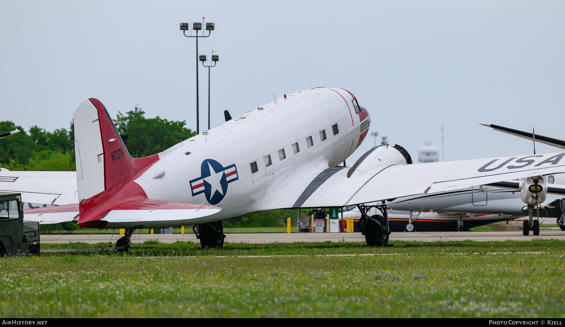 Aircraft Photo of N737H | Douglas DC-3(C) | Airborne Imaging | USA - Air Force | AirHistory.net #717724