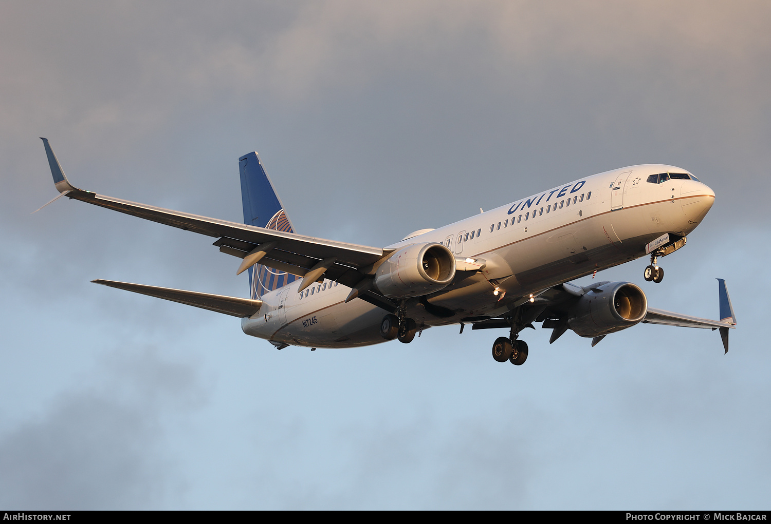Aircraft Photo of N17245 | Boeing 737-824 | United Airlines | AirHistory.net #717778