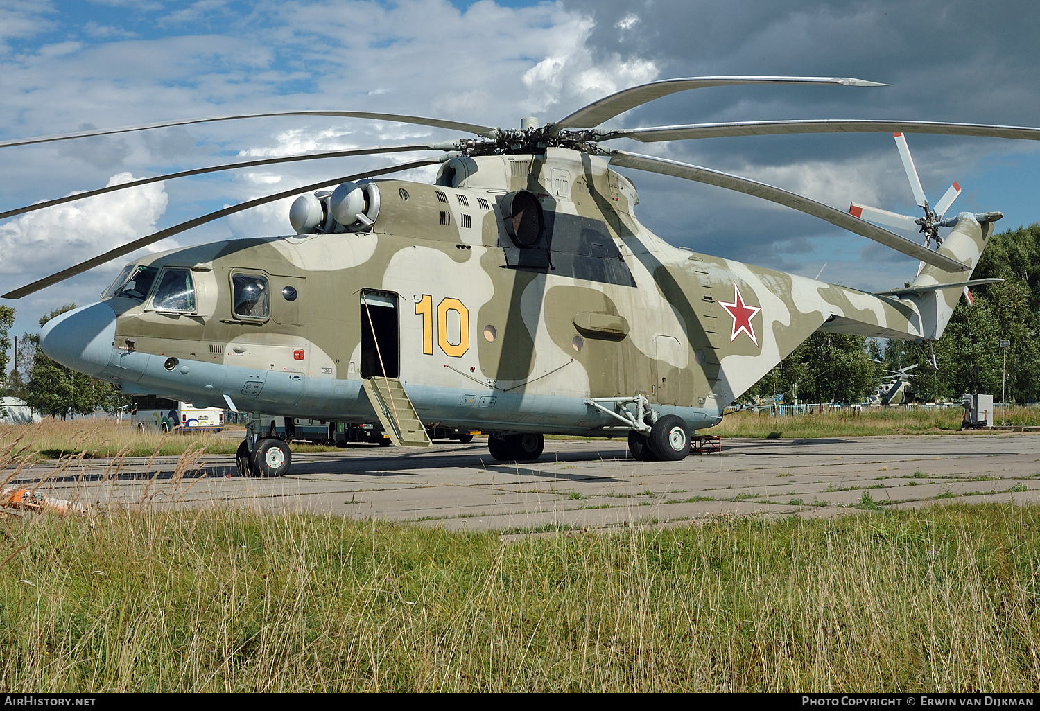 Aircraft Photo of 10 yellow | Mil Mi-26T | Russia - Air Force | AirHistory.net #717955