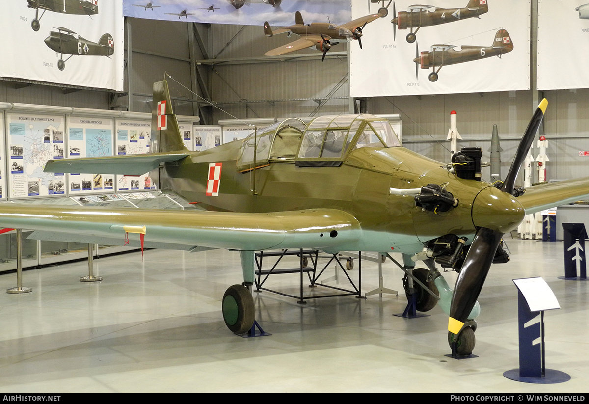 Aircraft Photo of 17 | LWD TS-9 Junak-3 | Poland - Air Force | AirHistory.net #718034