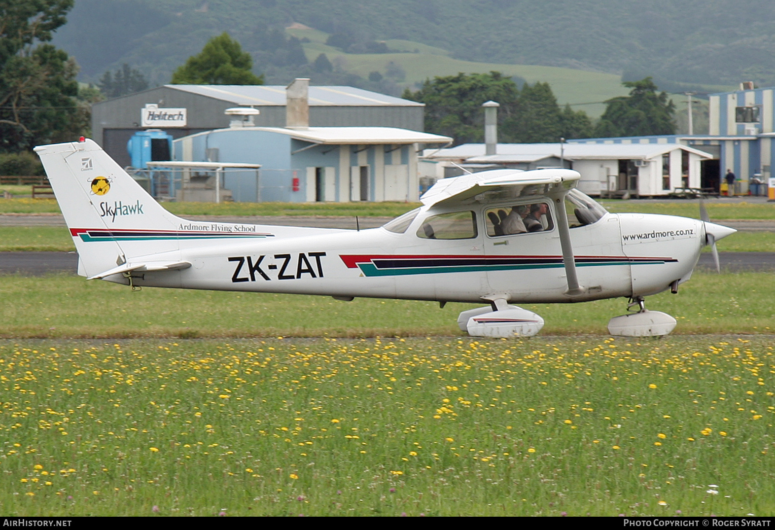 Aircraft Photo of ZK-ZAT | Cessna 172R Skyhawk | Ardmore Flying School | AirHistory.net #718049