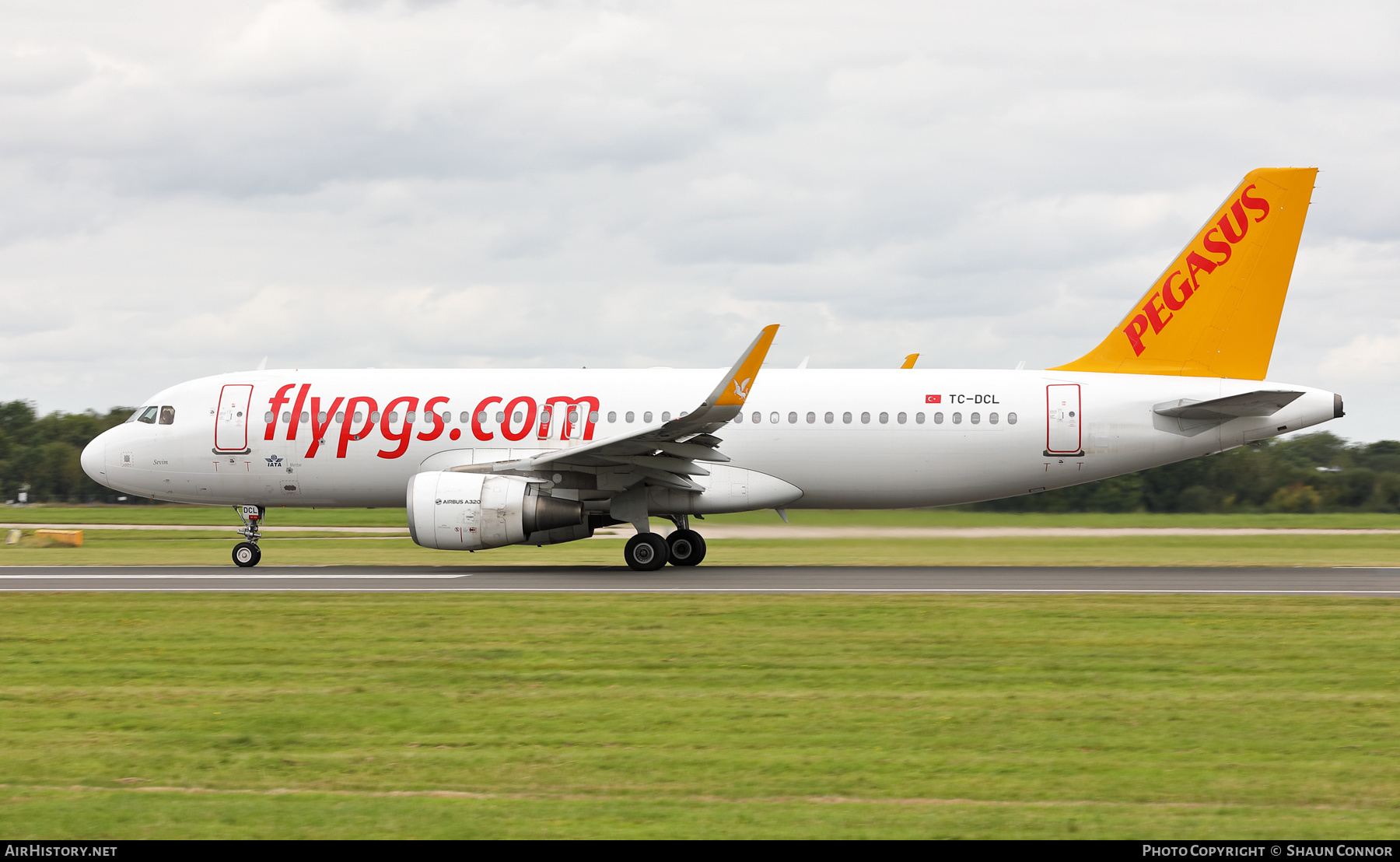 Aircraft Photo of TC-DCL | Airbus A320-214 | Pegasus Airlines | AirHistory.net #718085