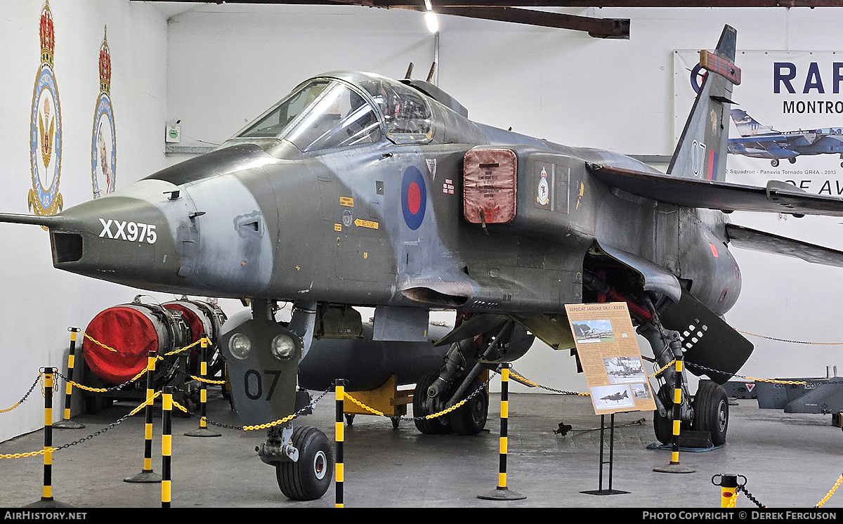 Aircraft Photo of XX975 / 8905M | Sepecat Jaguar GR1 | UK - Air Force | AirHistory.net #718121
