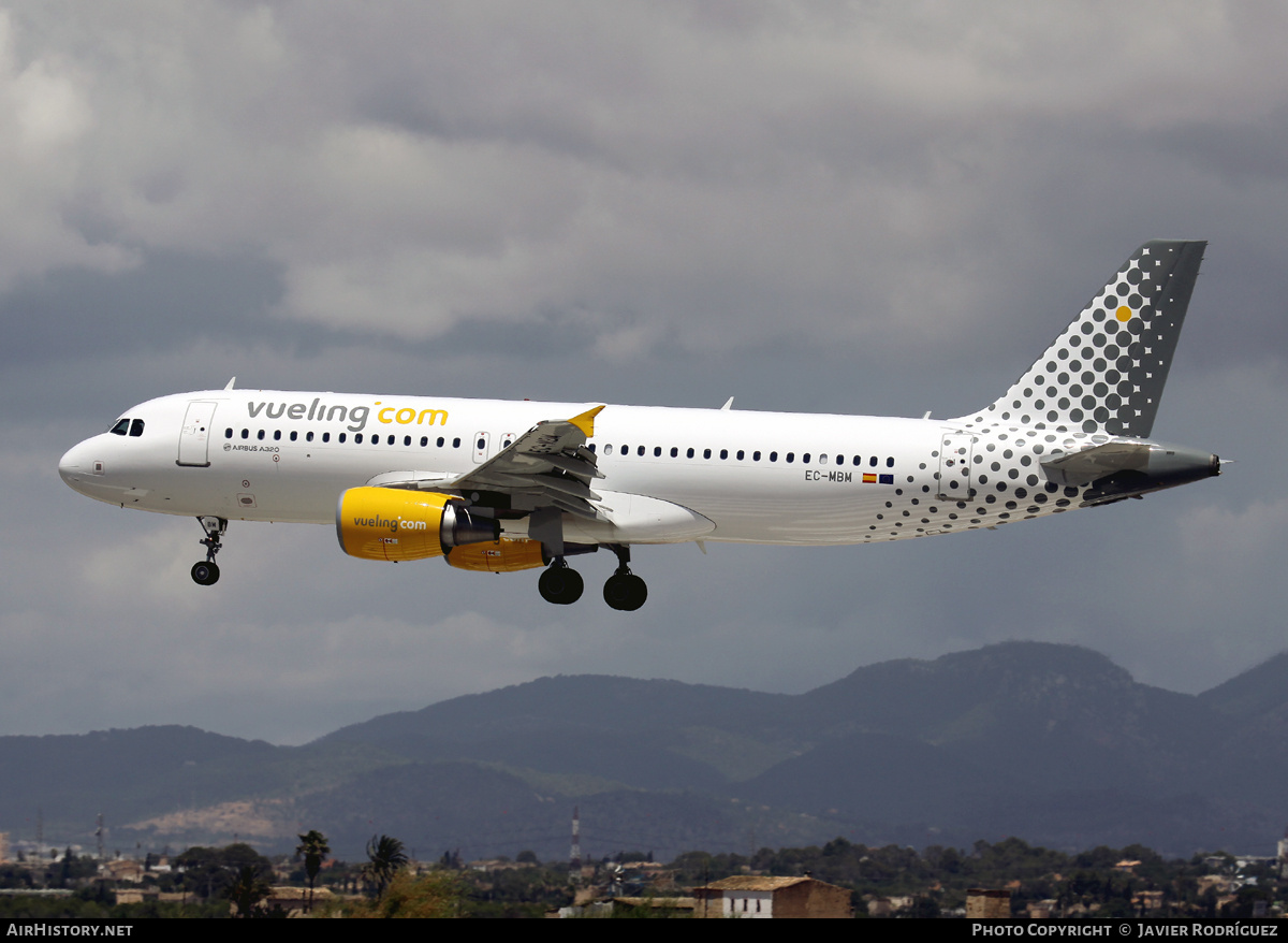 Aircraft Photo of EC-MBM | Airbus A320-214 | Vueling Airlines | AirHistory.net #718208
