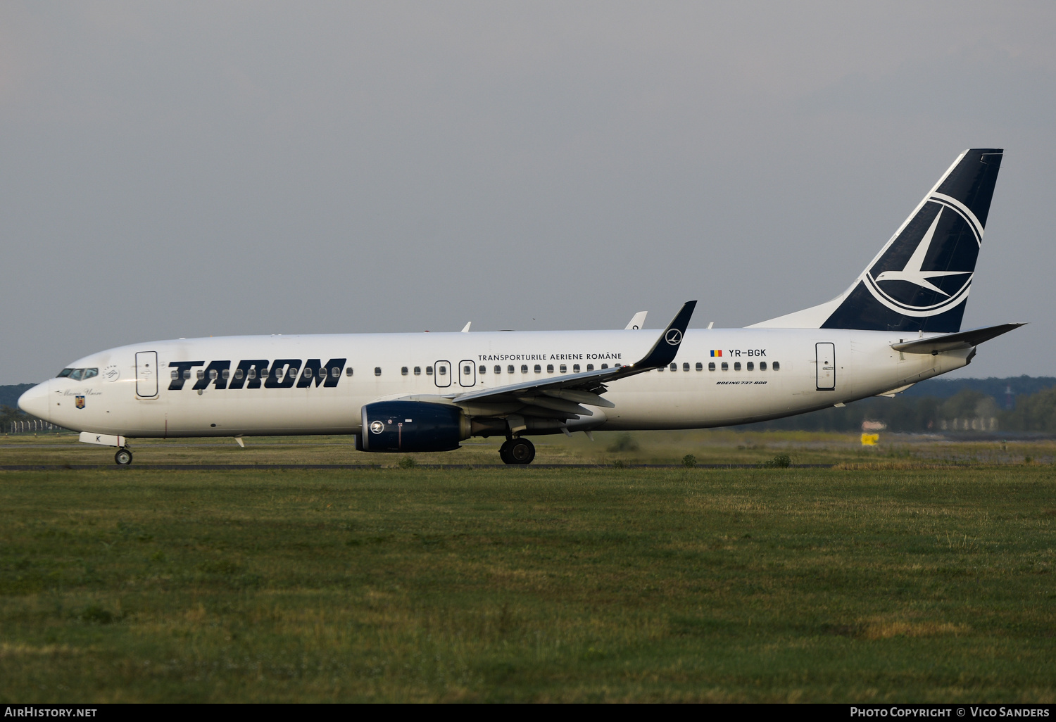 Aircraft Photo of YR-BGK | Boeing 737-800 | TAROM - Transporturile Aeriene Române | AirHistory.net #718249