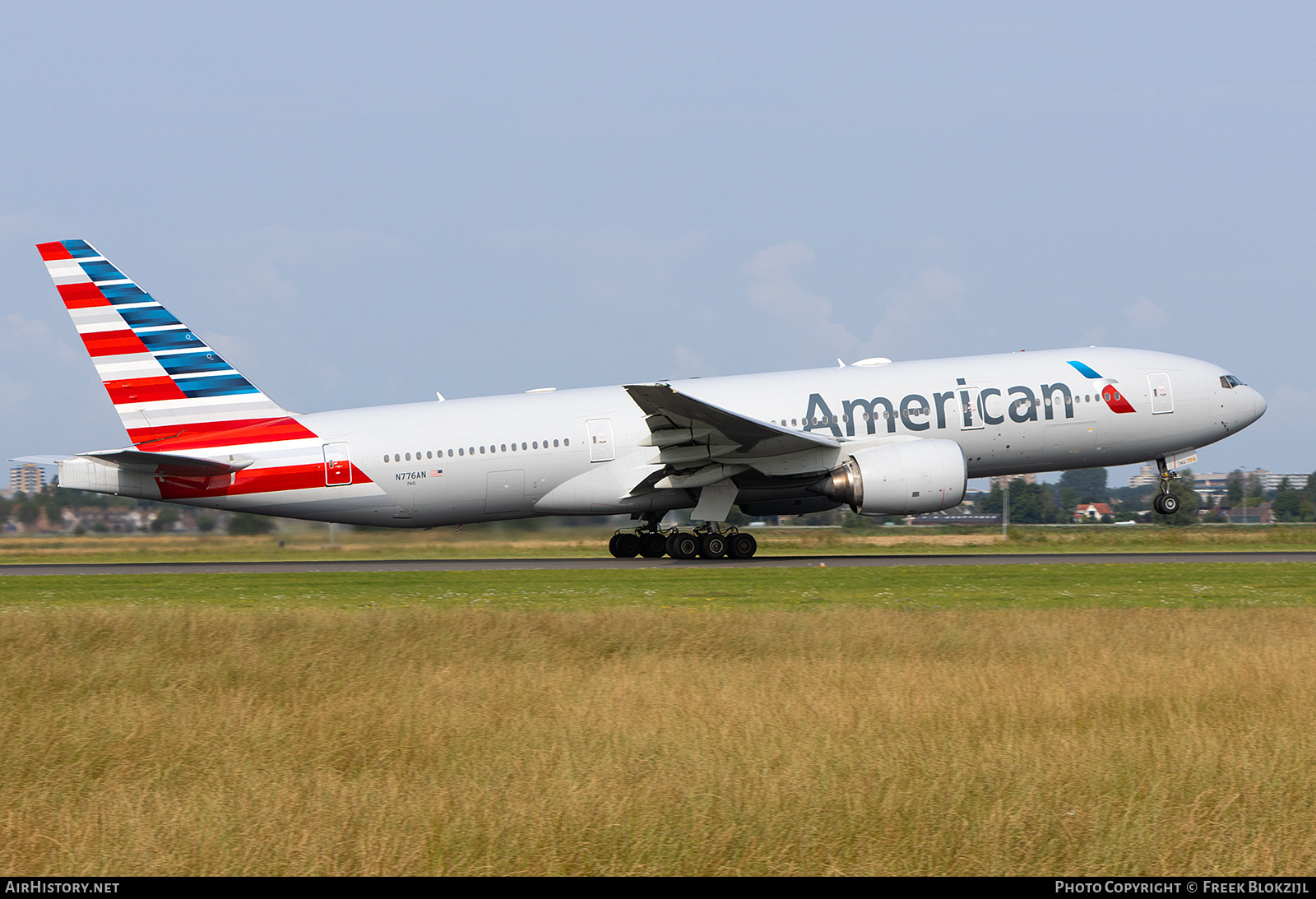 Aircraft Photo of N776AN | Boeing 777-223/ER | American Airlines | AirHistory.net #718255