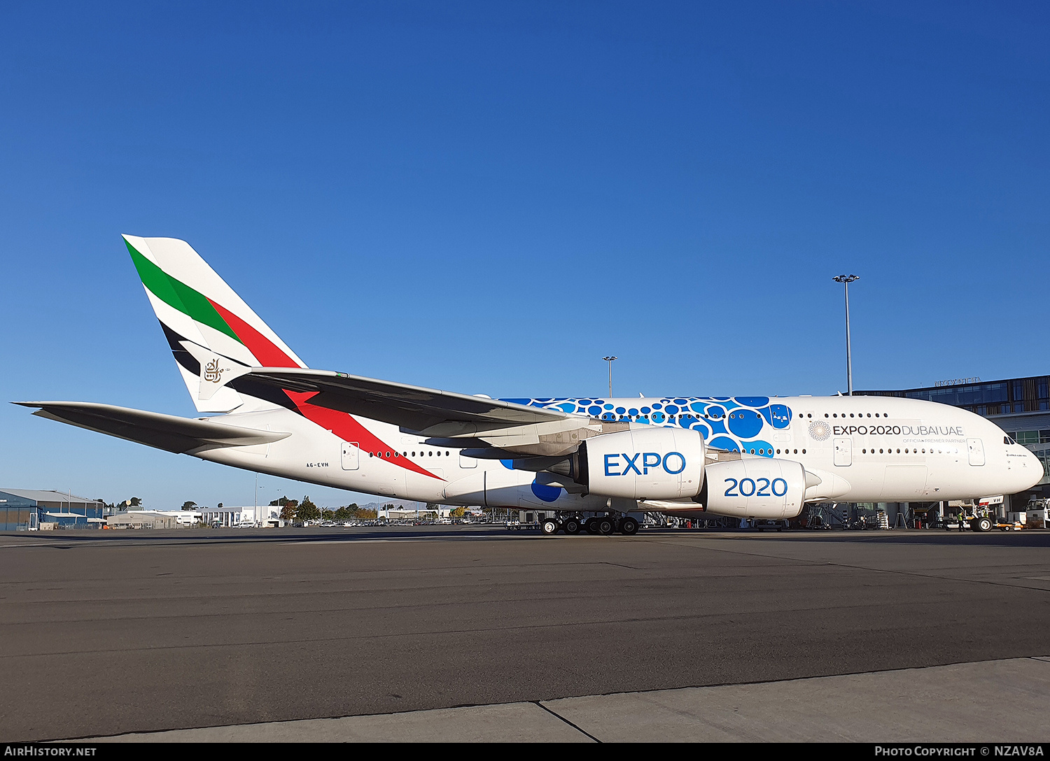 Aircraft Photo of A6-EVH | Airbus A380-842 | Emirates | AirHistory.net #718311