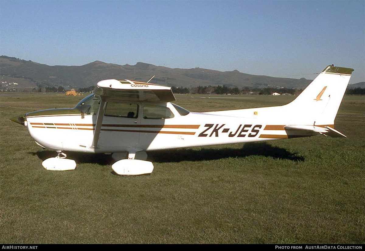 Aircraft Photo of ZK-JES | Cessna 172N Skyhawk | AirHistory.net #718314