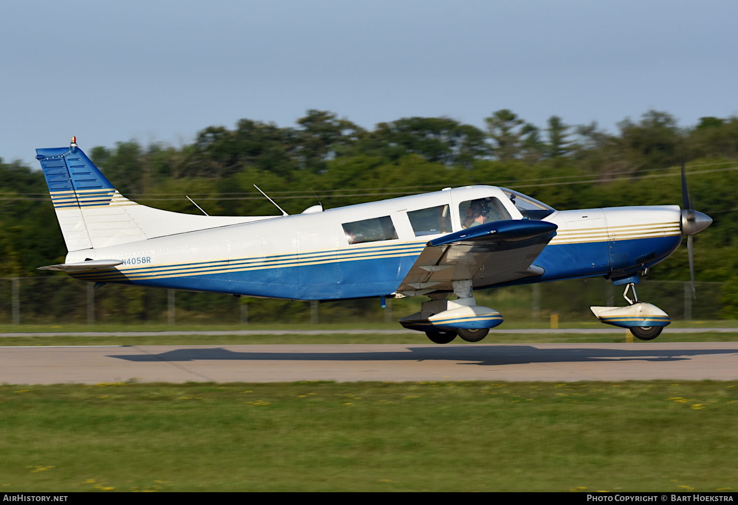 Aircraft Photo of N4058R | Piper PA-32-300 Cherokee Six | AirHistory.net #718341